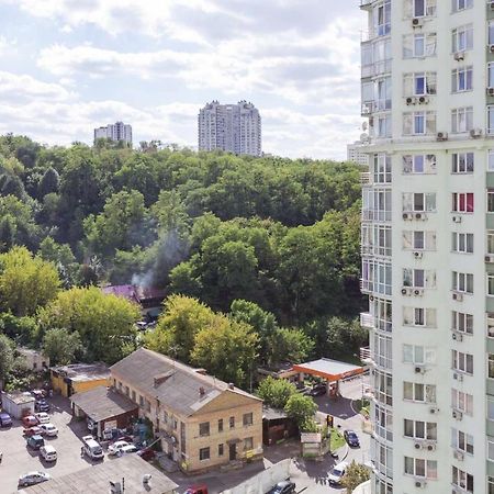 קייב Navit Apartments With Breakfast, Near The Railway Station, The City Center And The Park מראה חיצוני תמונה