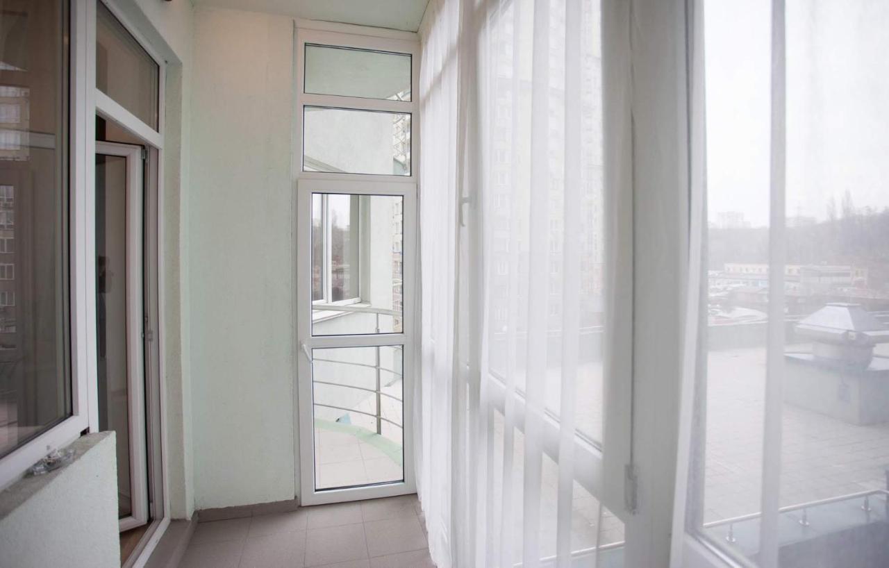 קייב Navit Apartments With Breakfast, Near The Railway Station, The City Center And The Park מראה חיצוני תמונה