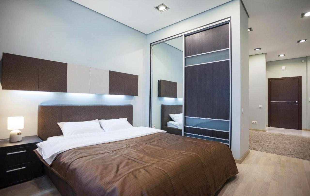 קייב Navit Apartments With Breakfast, Near The Railway Station, The City Center And The Park מראה חיצוני תמונה